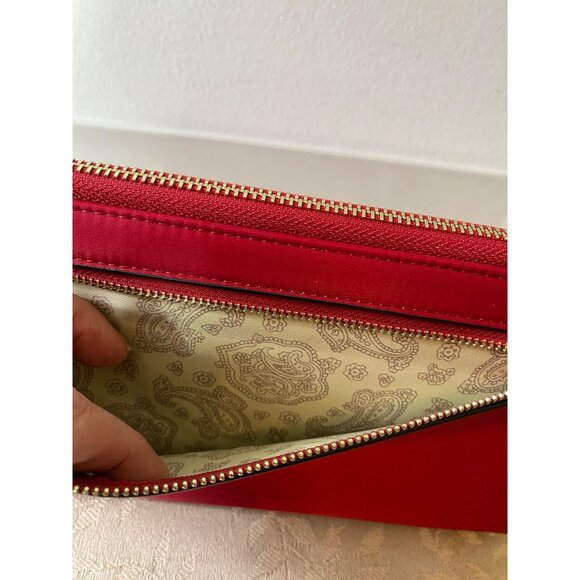NEW Simply Noelle RFID Red Wallet Wristlet Card Slots ID Window Zipper Pockets - Picture 5 of 9